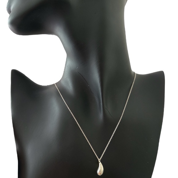 Tiffany & Co. Jewelry - Tiffany & Co Silver Teardrop Pendant Necklace